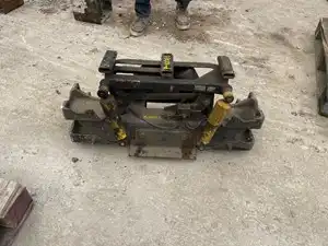 P-10083