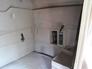 P-111 - Image 10