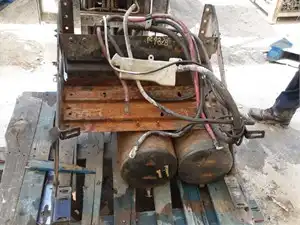 P-9828 BOTARLA NO TIENE IDETIFICACION