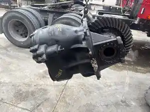 P-18752