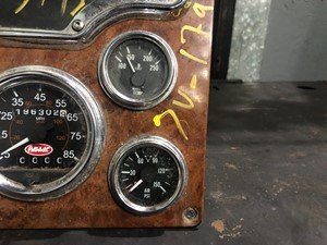 P-3906 - Image 4