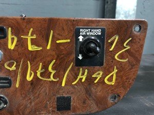 P-3911 - Image 3