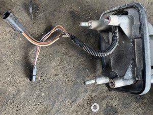 P-4651 - Image 2