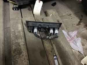 P-2520 - Image 2