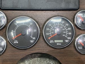 P-5652 - Image 3