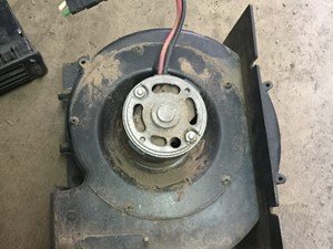 P-1553 - Image 3