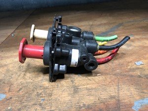 P-1585 - Image 3