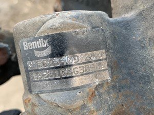 P-3211 - Image 3