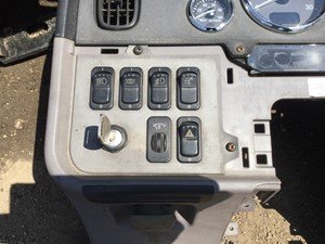 P-1433 - Image 3