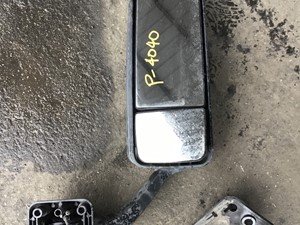 P-4040 - Image 2