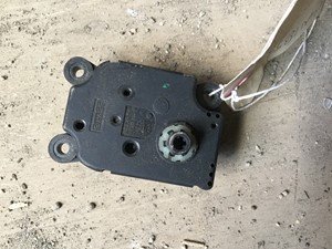 P-1068 - Image 2