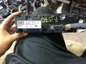 P-1570 - Image 3