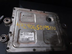 P-6786 - Image 2