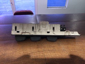 P-4073 - Image 5