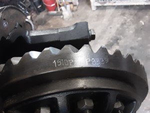 P-8335 - Image 4