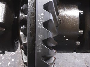 P-7084 - Image 3