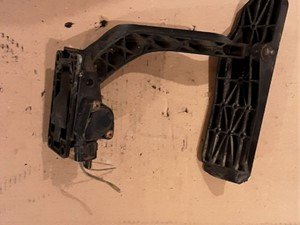 P-5975 - Image 3