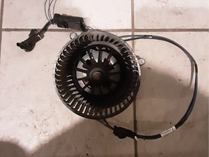 P-5872 - Image 2