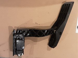 P-5950 - Image 3