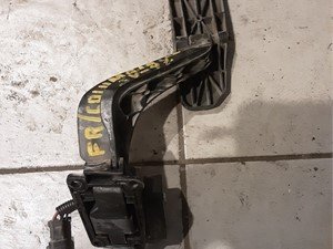 P-5949 - Image 4