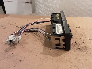 P-6041 - Image 3