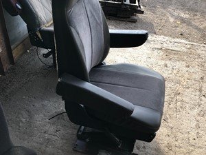 P-2810 - Image 2