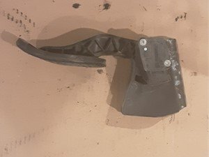 P-5965 - Image 2
