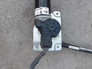 P-6144 - Image 4