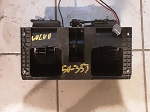 P-5900 - Image 4