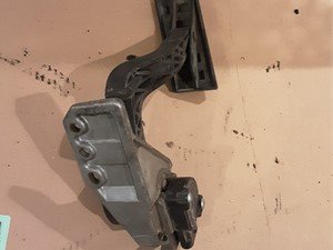 P-5952 - Image 4