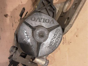 P-1549 - Image 3